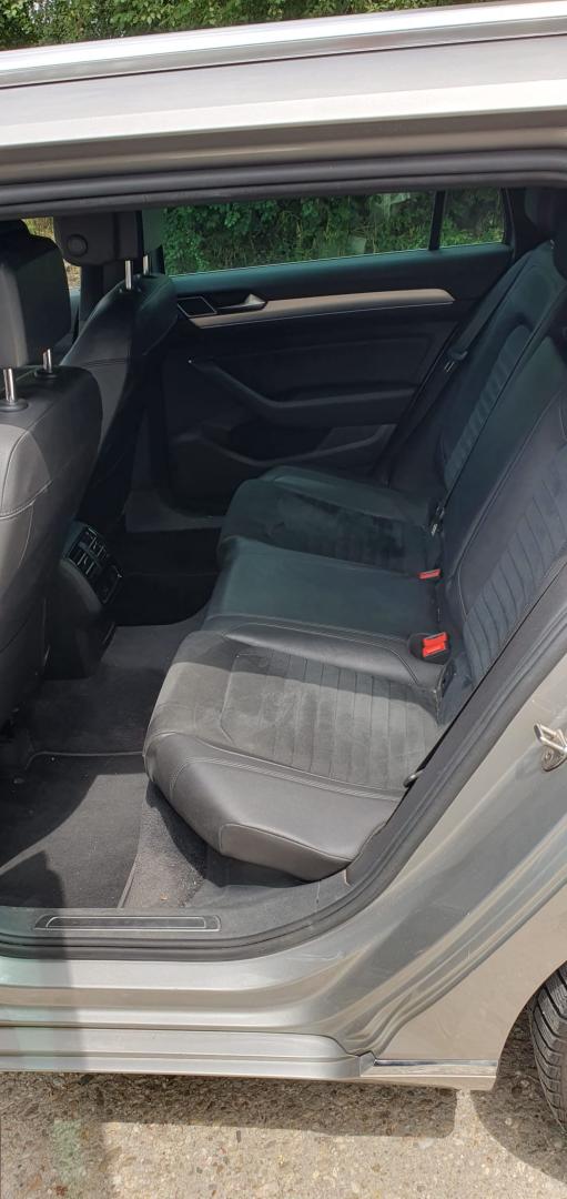 Cumpara/ Vinde online Volkswagen Passat Variant 2016 SH, la cel mai bun pret pentru tine!