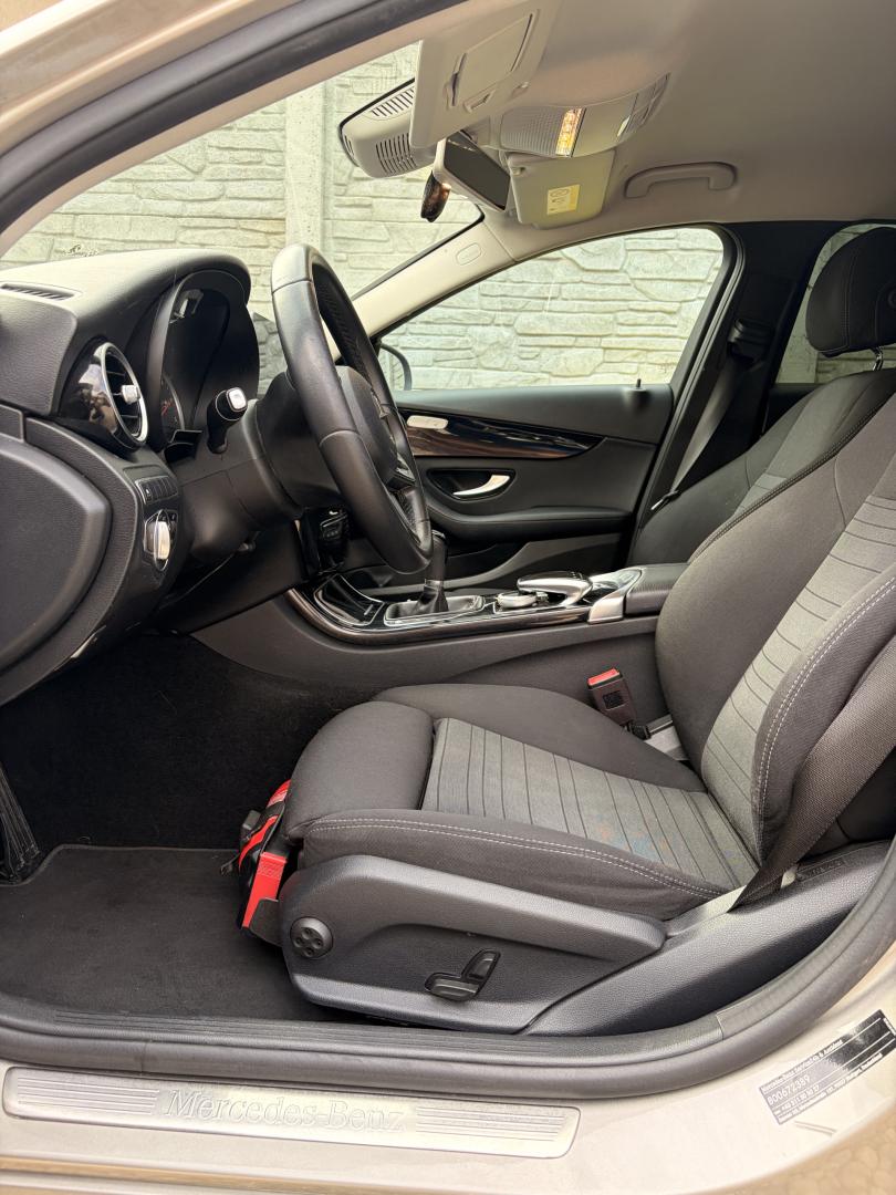 Cumpara/ Vinde online Mercedes-Benz C 200 2019 SH, la cel mai bun pret pentru tine!