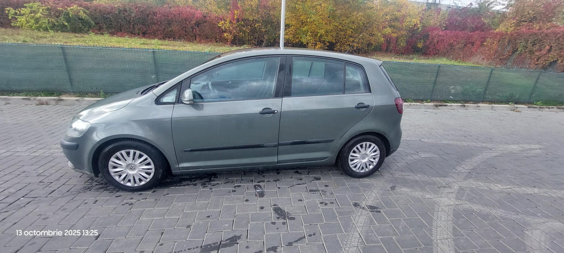 Cumpara/ Vinde online Volkswagen Golf Plus 2006 SH, la cel mai bun pret pentru tine!
