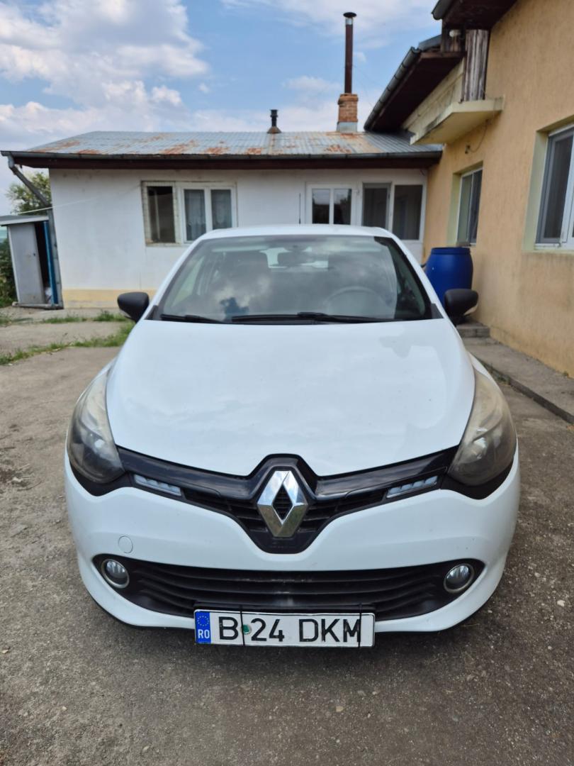 Cumpara/ Vinde online Renault  Clio 2016 SH, la cel mai bun pret pentru tine!