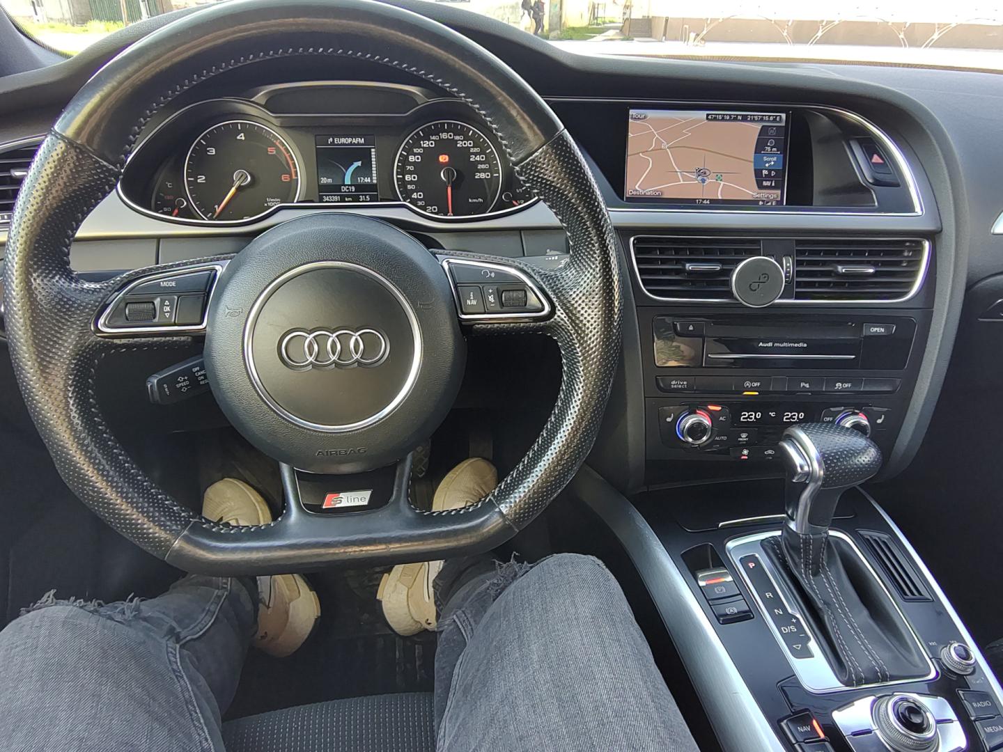 Cumpara/ Vinde online Audi A4 2014 SH, la cel mai bun pret pentru tine!