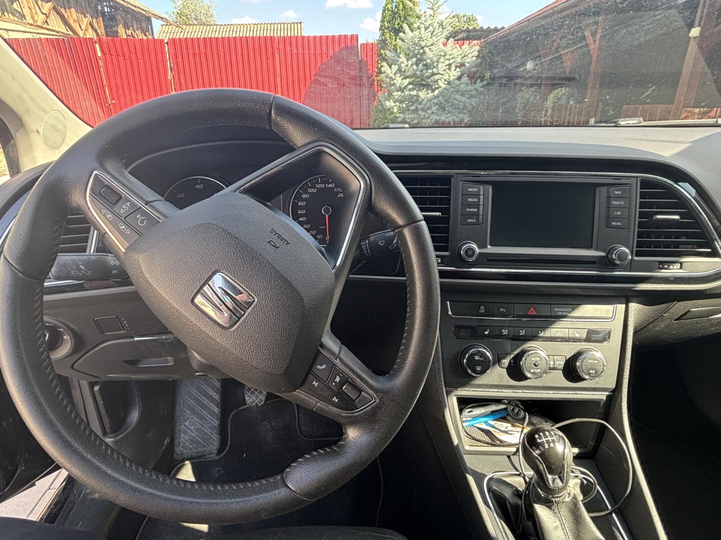 Cumpara/ Vinde online Seat Leon 2015 SH, la cel mai bun pret pentru tine!