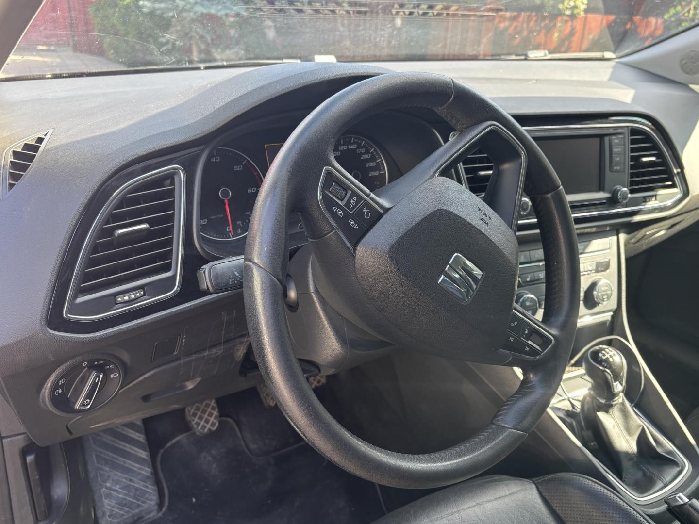 Cumpara/ Vinde online Seat Leon 2015 SH, la cel mai bun pret pentru tine!