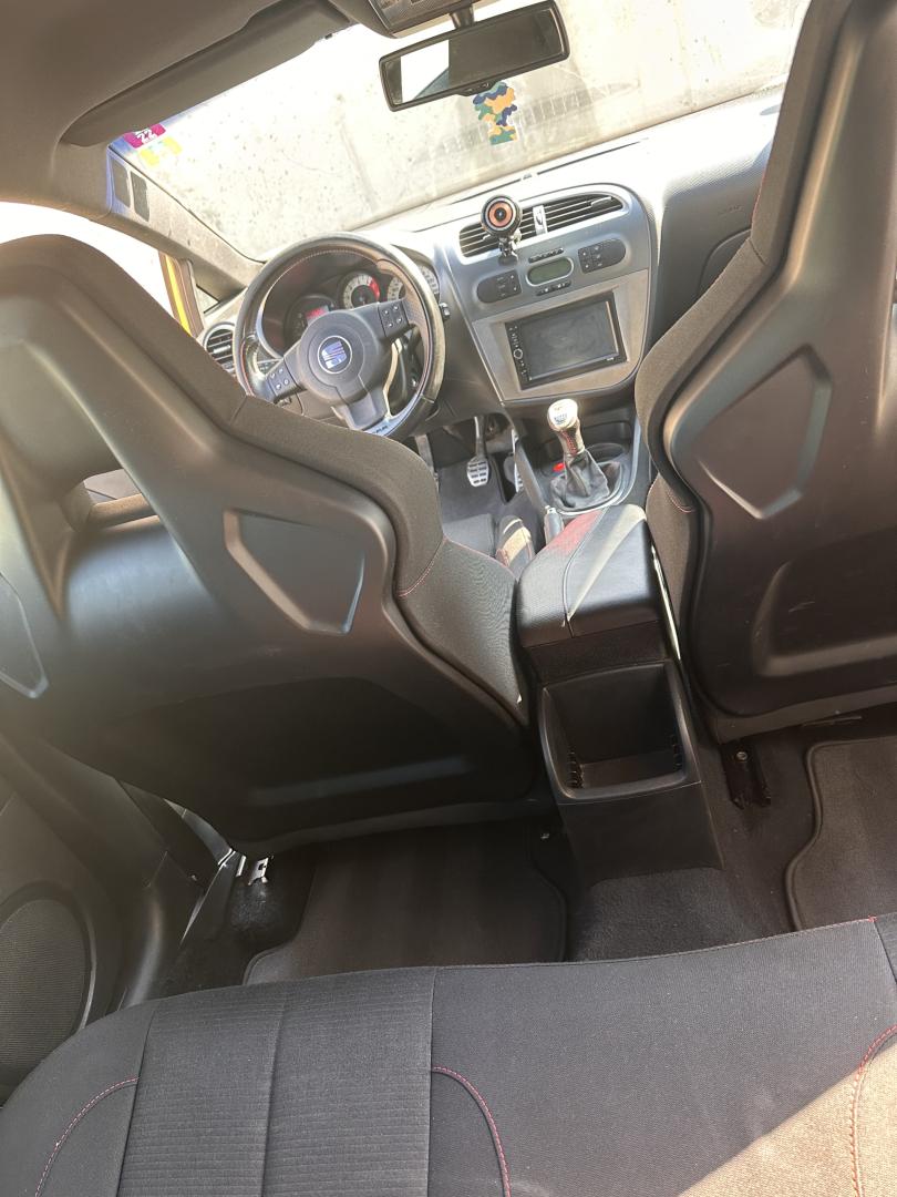 Cumpara/ Vinde online Seat Leon 2007 SH, la cel mai bun pret pentru tine!