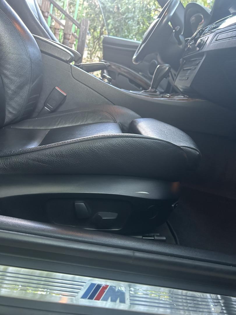 Cumpara/ Vinde online BMW 325 2007 SH, la cel mai bun pret pentru tine!