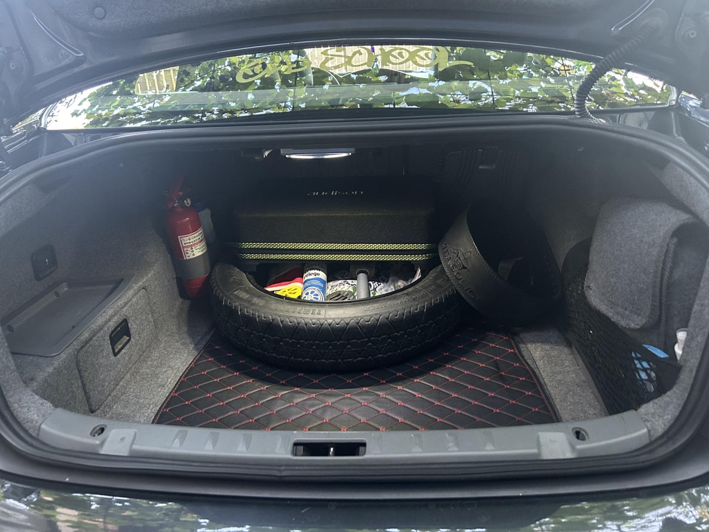 Cumpara/ Vinde online BMW 325 2007 SH, la cel mai bun pret pentru tine!