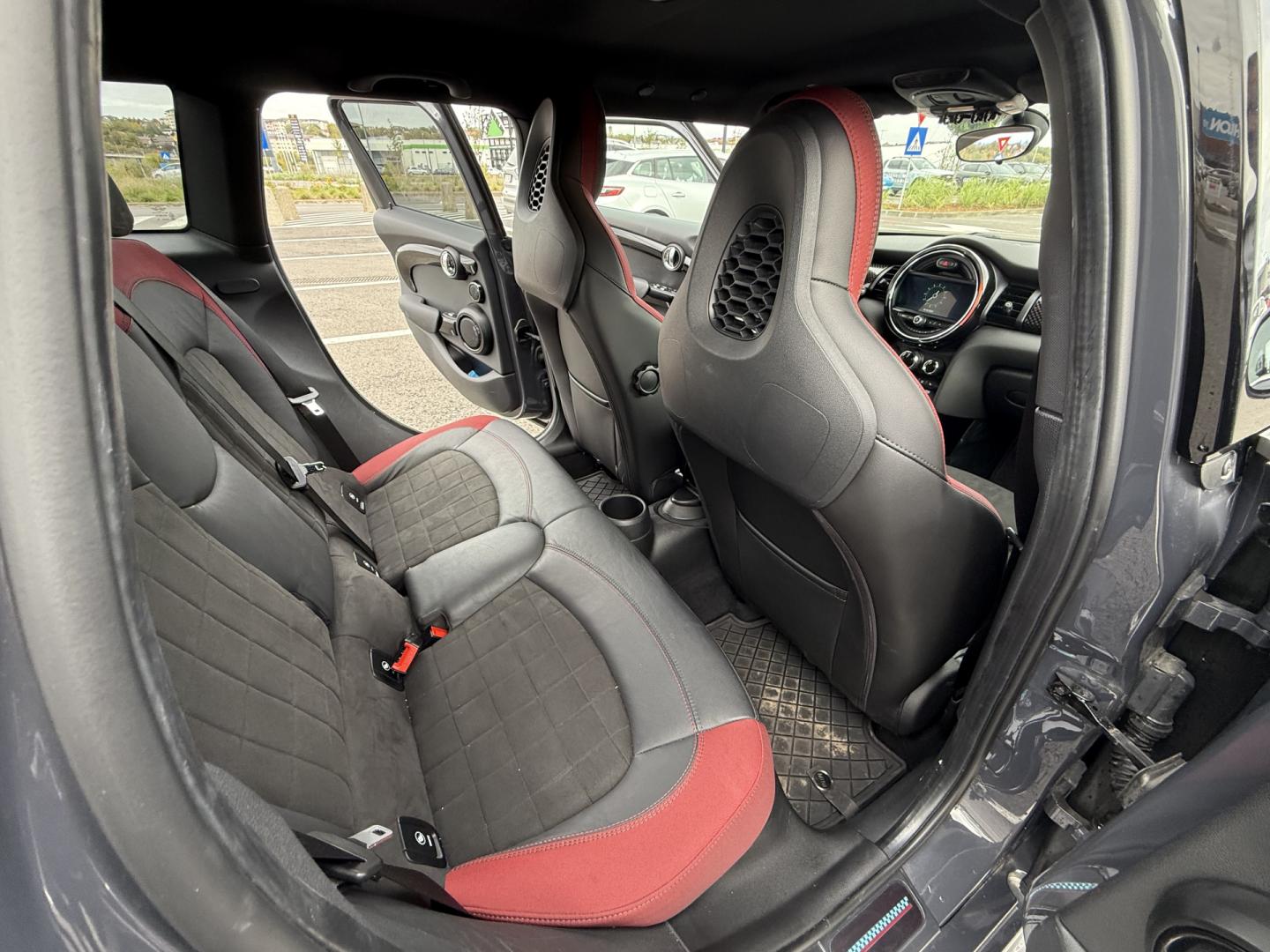 Cumpara/ Vinde online MINI Cooper S 2018 SH, la cel mai bun pret pentru tine!