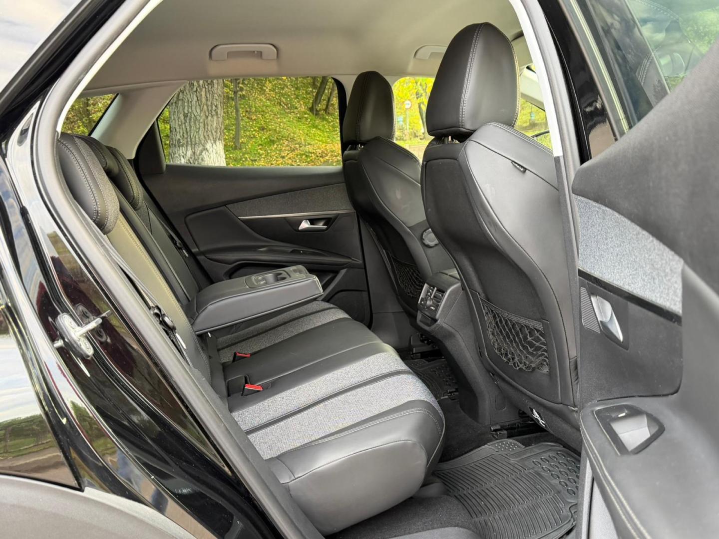 Cumpara/ Vinde online Peugeot 3008 2017 SH, la cel mai bun pret pentru tine!