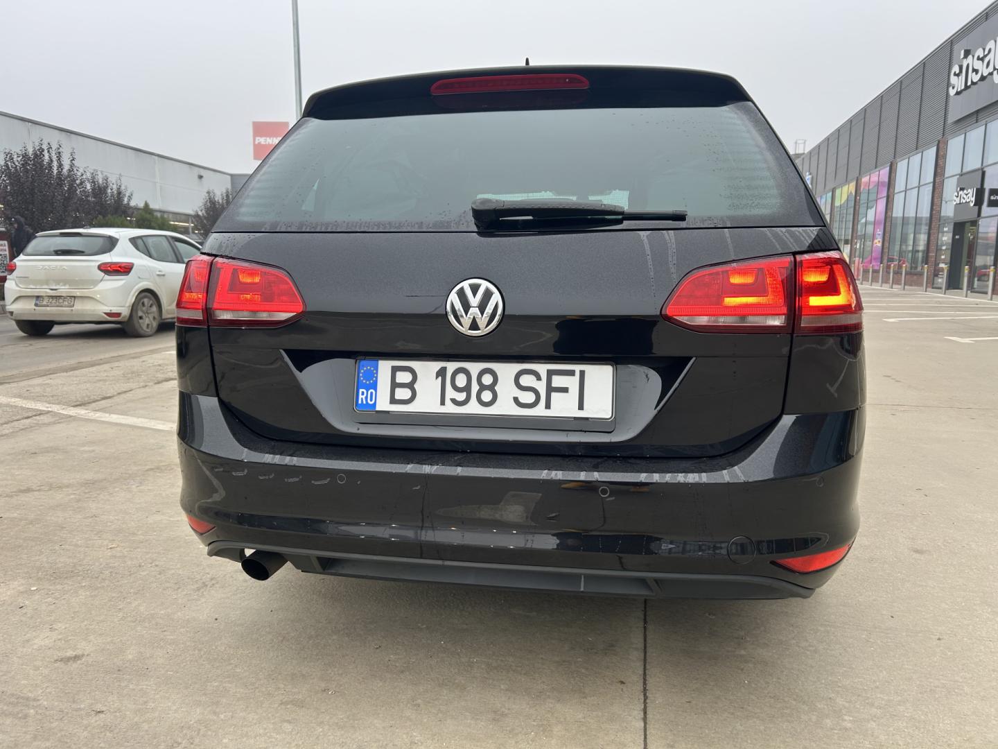 Cumpara/ Vinde online Volkswagen Golf 2015 SH, la cel mai bun pret pentru tine!