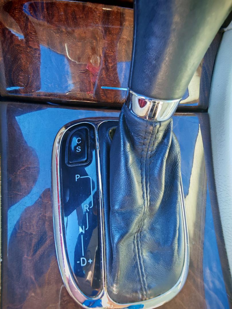 Cumpara/ Vinde online Mercedes-Benz C 220 2006 SH, la cel mai bun pret pentru tine!