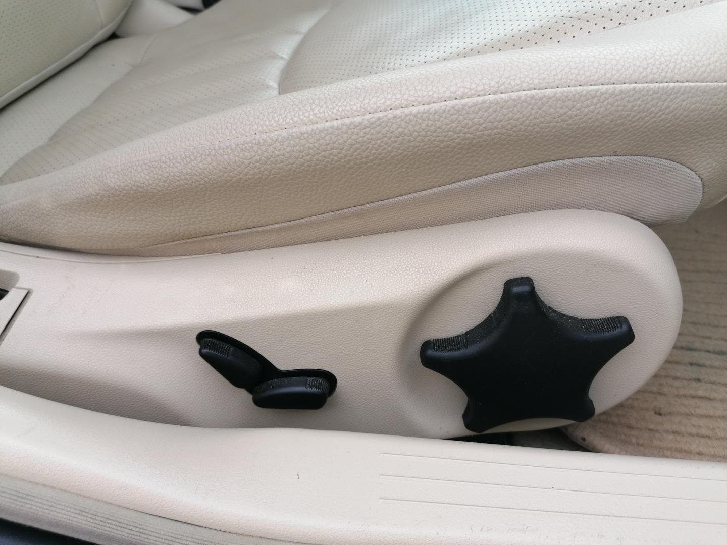 Cumpara/ Vinde online Mercedes-Benz C 220 2006 SH, la cel mai bun pret pentru tine!