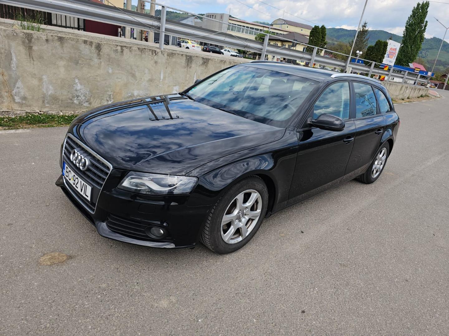 Cumpara/ Vinde online Audi A4 2010 SH, la cel mai bun pret pentru tine!