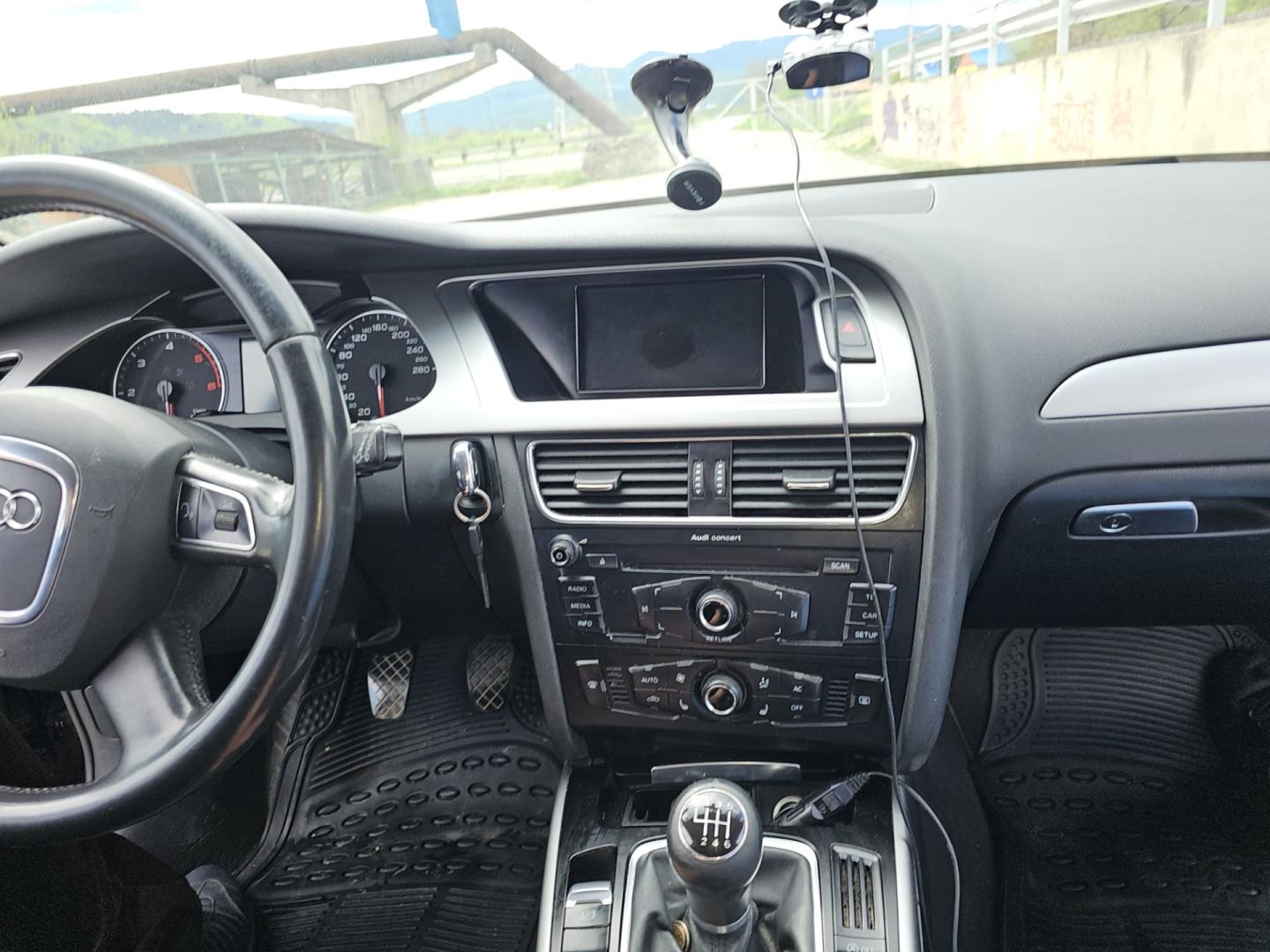 Cumpara/ Vinde online Audi A4 2010 SH, la cel mai bun pret pentru tine!