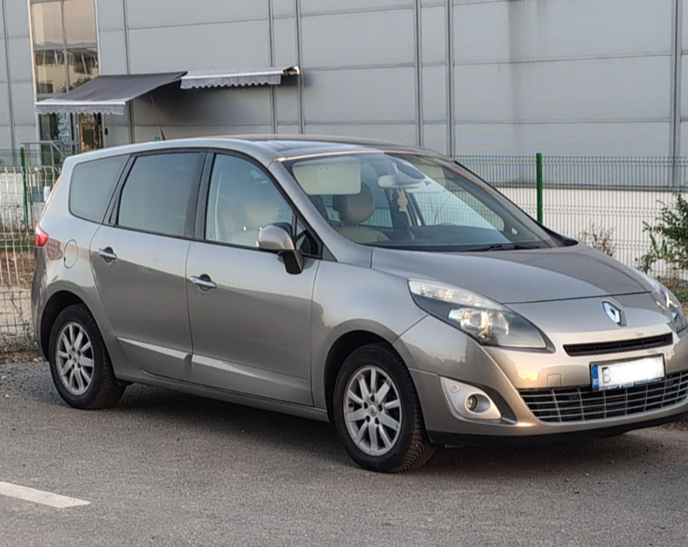 Cumpara/ Vinde online Renault  Grand Scenic 2009 SH, la cel mai bun pret pentru tine!