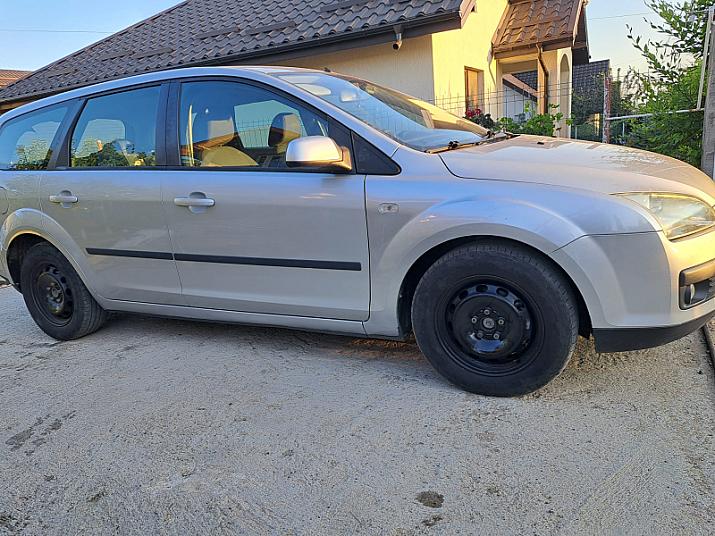 Cumpără / Vinde Ford Focus 2006 SH, la cel mai bun pret pentru tine!