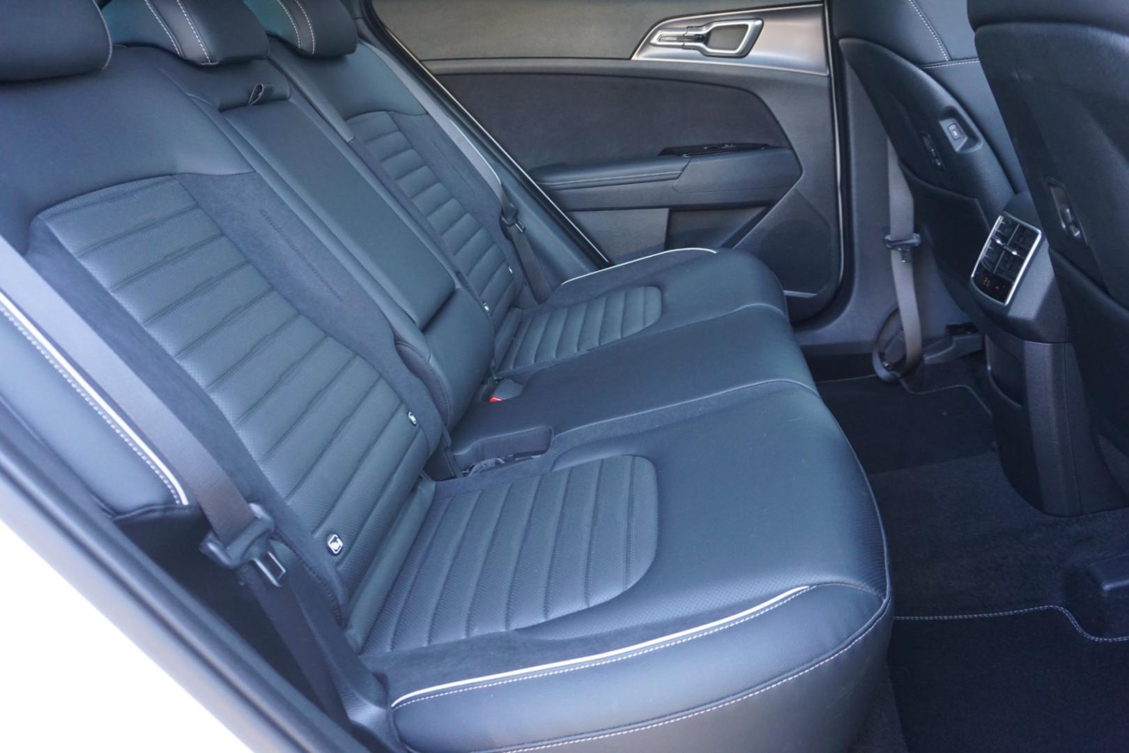 Cumpara/ Vinde online Kia Sportage 2023 SH, la cel mai bun pret pentru tine!