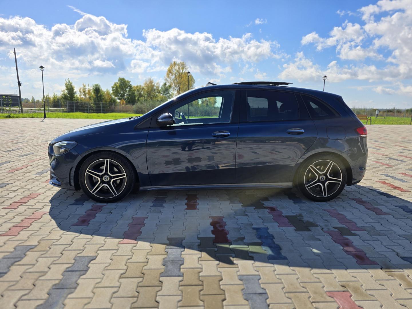 Cumpara/ Vinde online Mercedes-Benz B 200 2020 SH, la cel mai bun pret pentru tine!