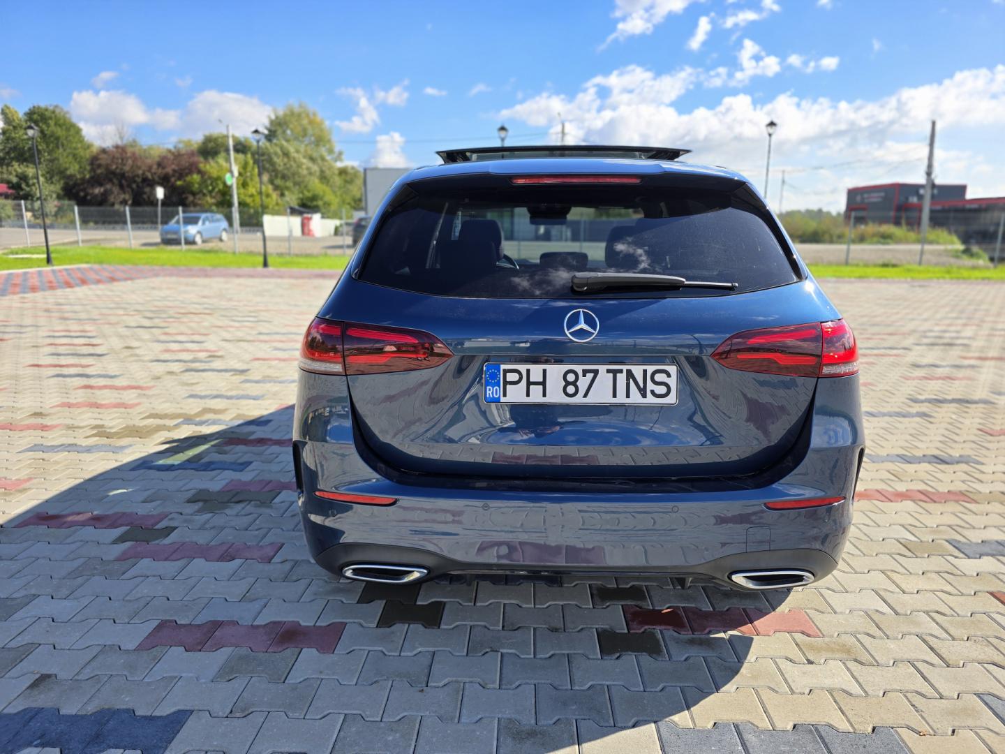 Cumpara/ Vinde online Mercedes-Benz B 200 2020 SH, la cel mai bun pret pentru tine!