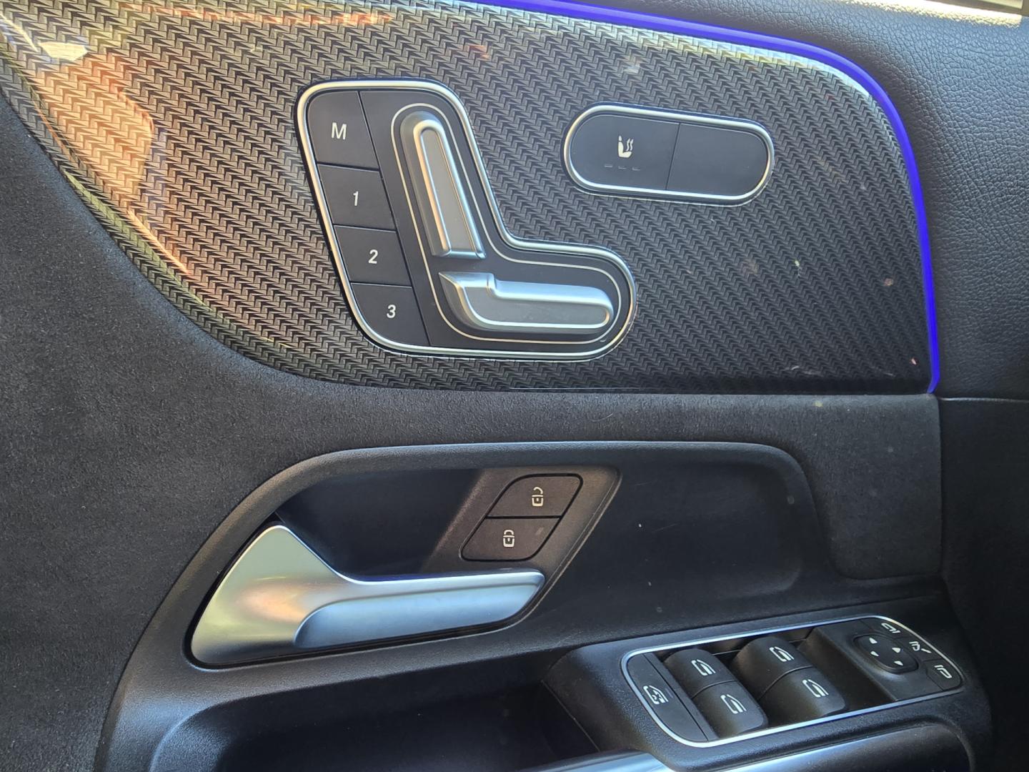 Cumpara/ Vinde online Mercedes-Benz B 200 2020 SH, la cel mai bun pret pentru tine!