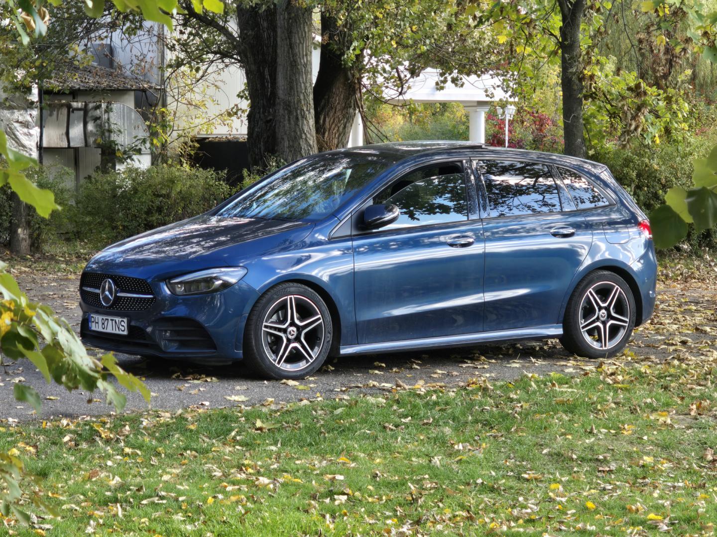 Cumpara/ Vinde online Mercedes-Benz B 200 2020 SH, la cel mai bun pret pentru tine!