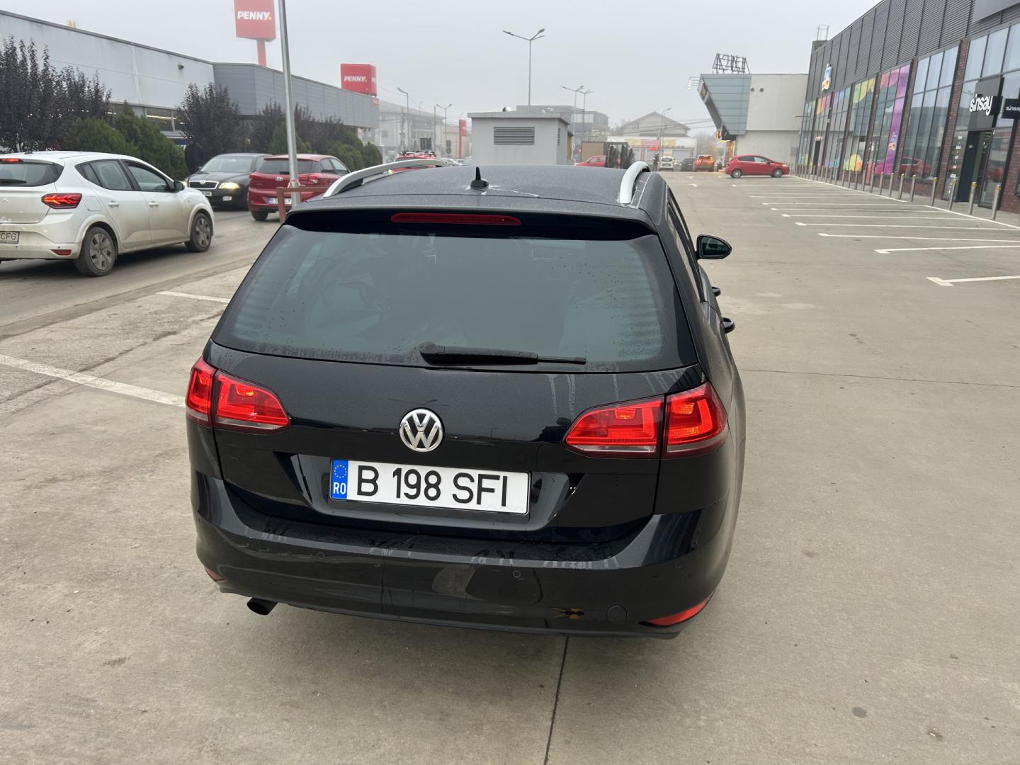 Cumpara/ Vinde online Volkswagen Golf 2015 SH, la cel mai bun pret pentru tine!