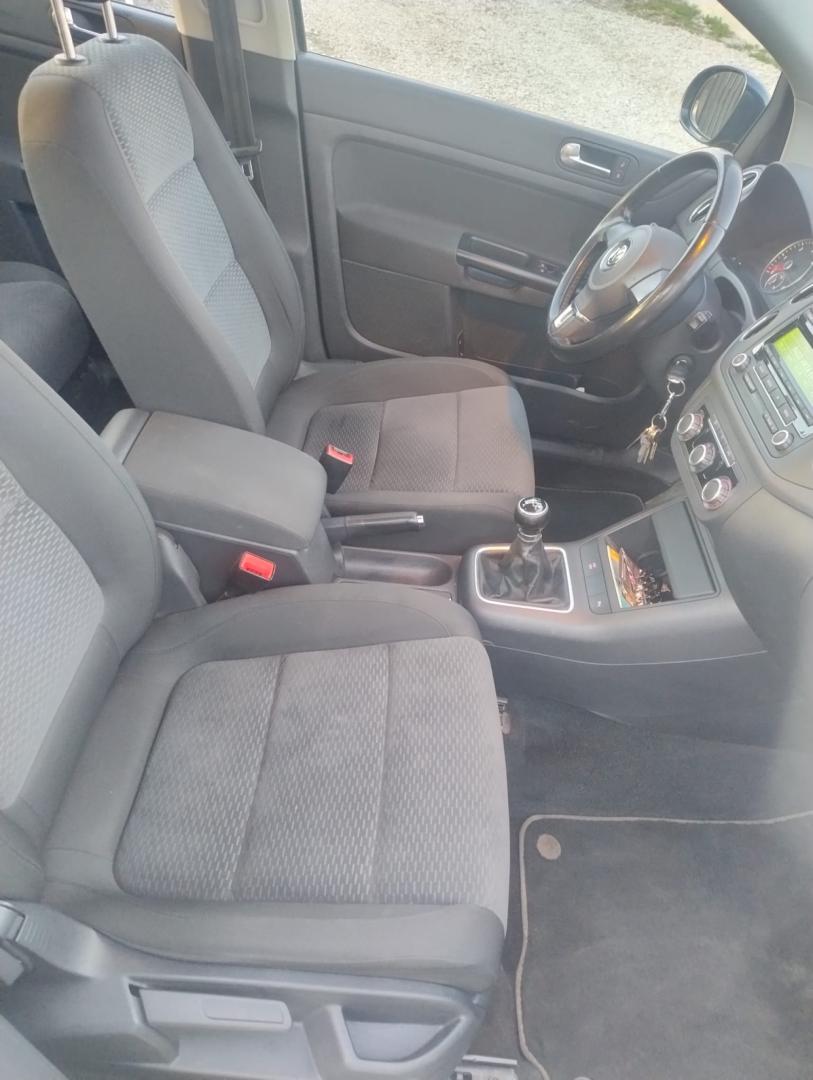 Cumpara/ Vinde online Volkswagen Golf Plus 2009 SH, la cel mai bun pret pentru tine!