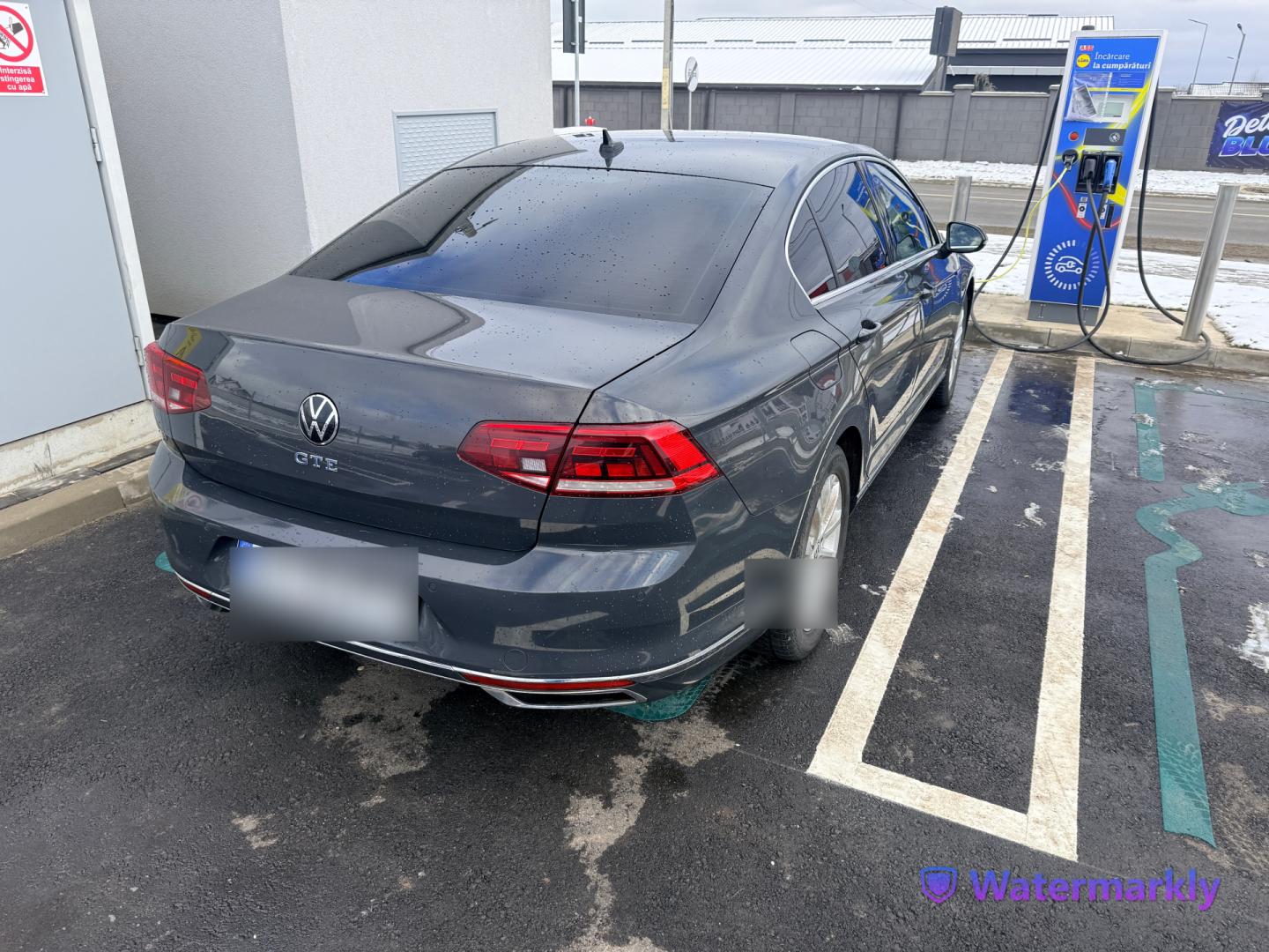 Cumpara/ Vinde online Volkswagen Passat 2021 SH, la cel mai bun pret pentru tine!