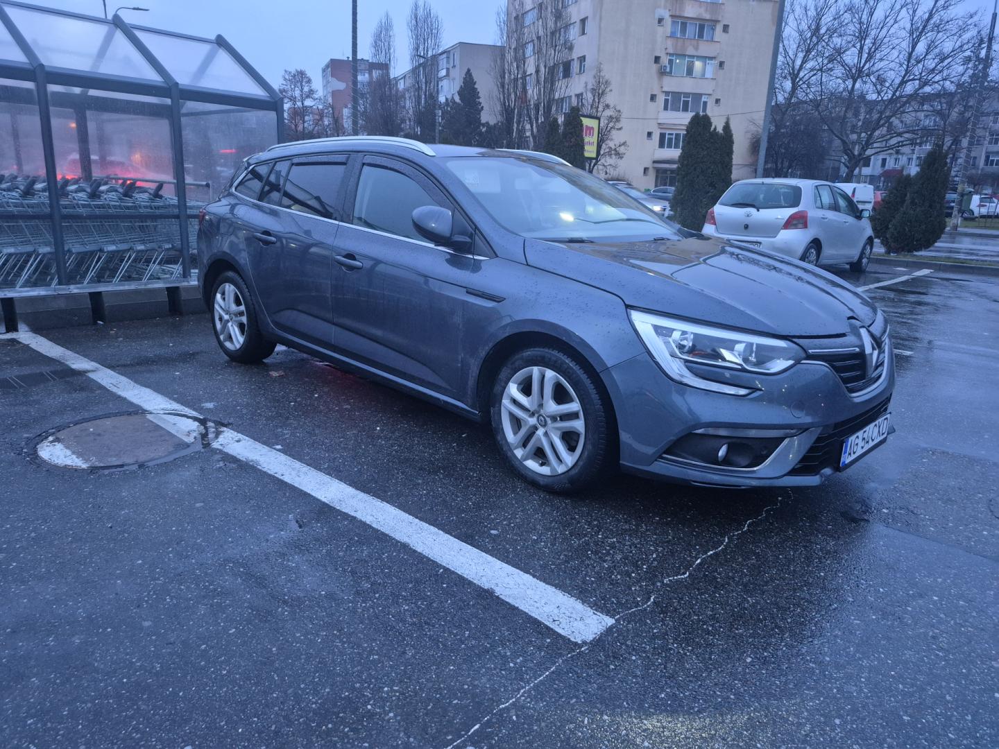 Cumpara/ Vinde online Renault  Megane 2018 SH, la cel mai bun pret pentru tine!