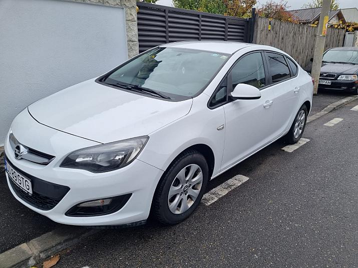 Cumpără / Vinde Opel Astra 2019 SH, la cel mai bun pret pentru tine!