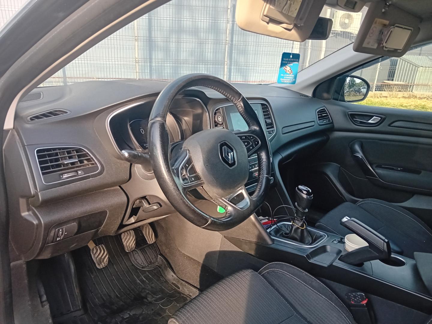 Cumpara/ Vinde online Renault  Megane 2018 SH, la cel mai bun pret pentru tine!