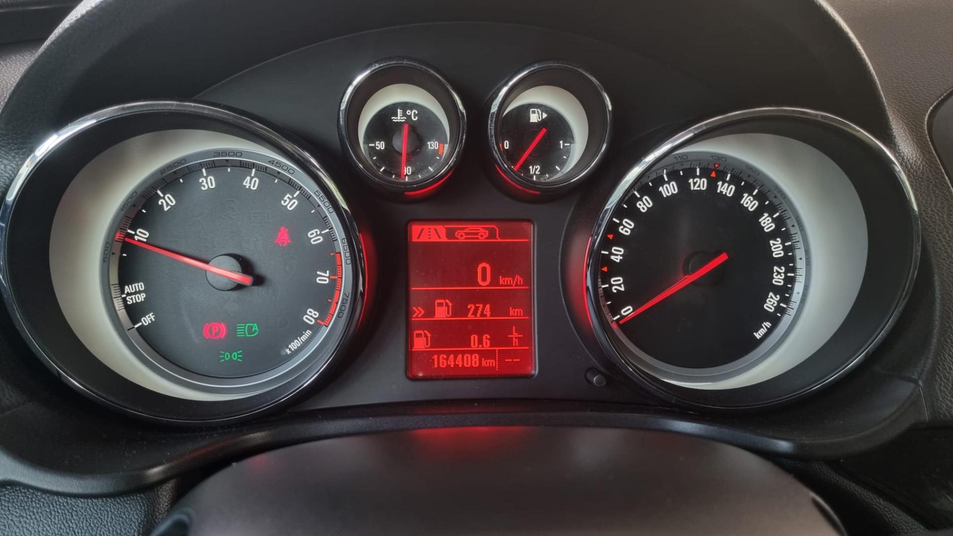 Cumpara/ Vinde online Opel Insignia 2012 SH, la cel mai bun pret pentru tine!