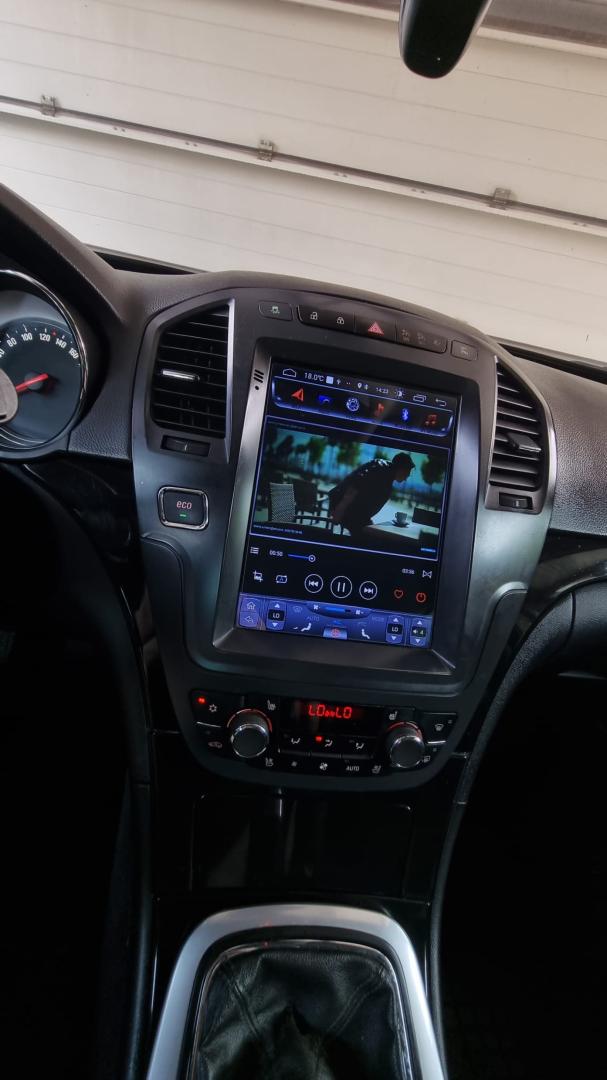 Cumpara/ Vinde online Opel Insignia 2012 SH, la cel mai bun pret pentru tine!