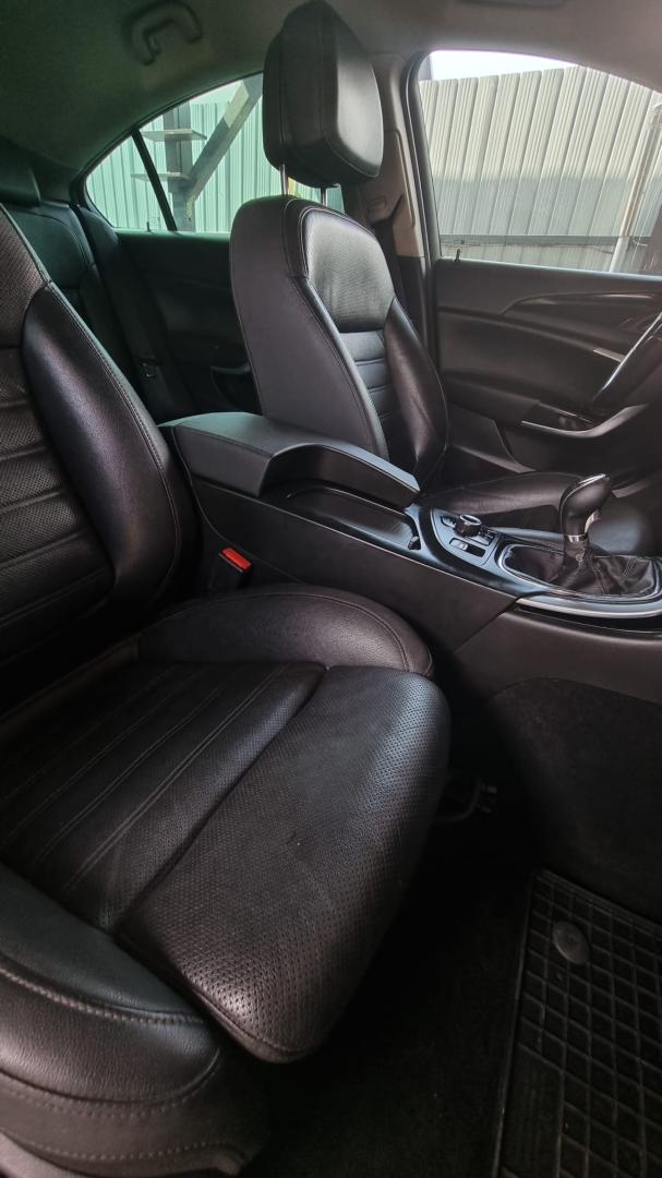 Cumpara/ Vinde online Opel Insignia 2012 SH, la cel mai bun pret pentru tine!