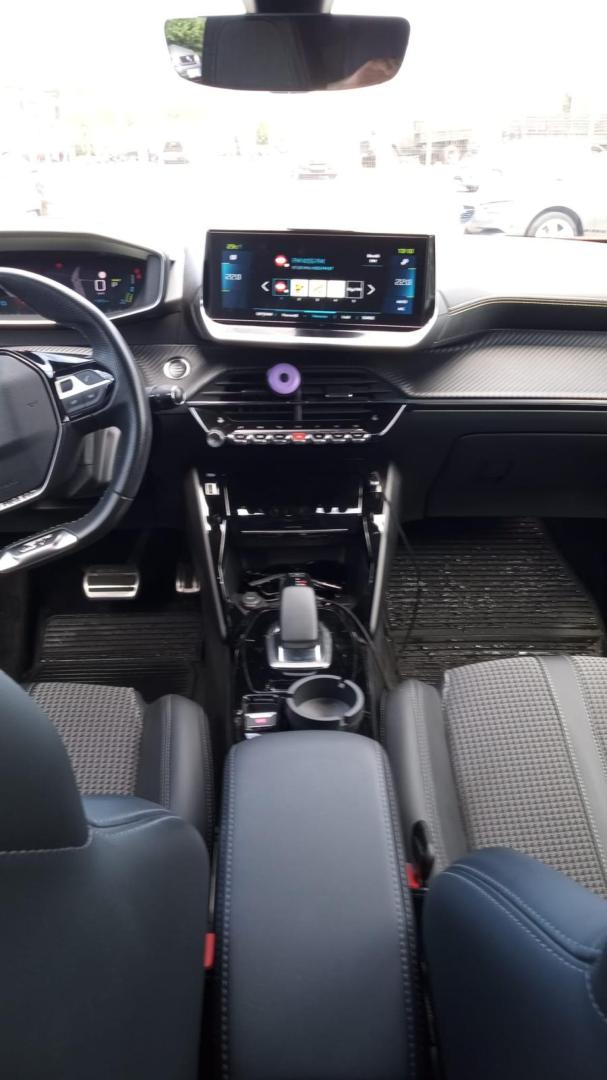 Cumpara/ Vinde online Peugeot 2008 2021 SH, la cel mai bun pret pentru tine!