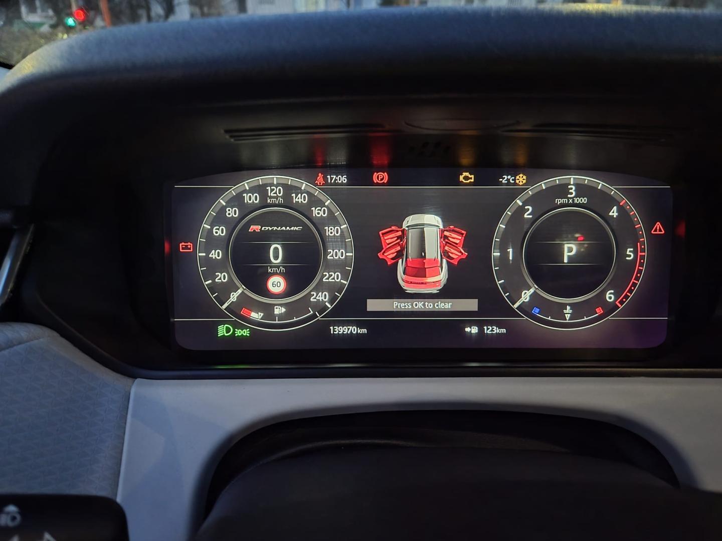 Cumpara/ Vinde online Land Rover Range Rover Velar 2019 SH, la cel mai bun pret pentru tine!