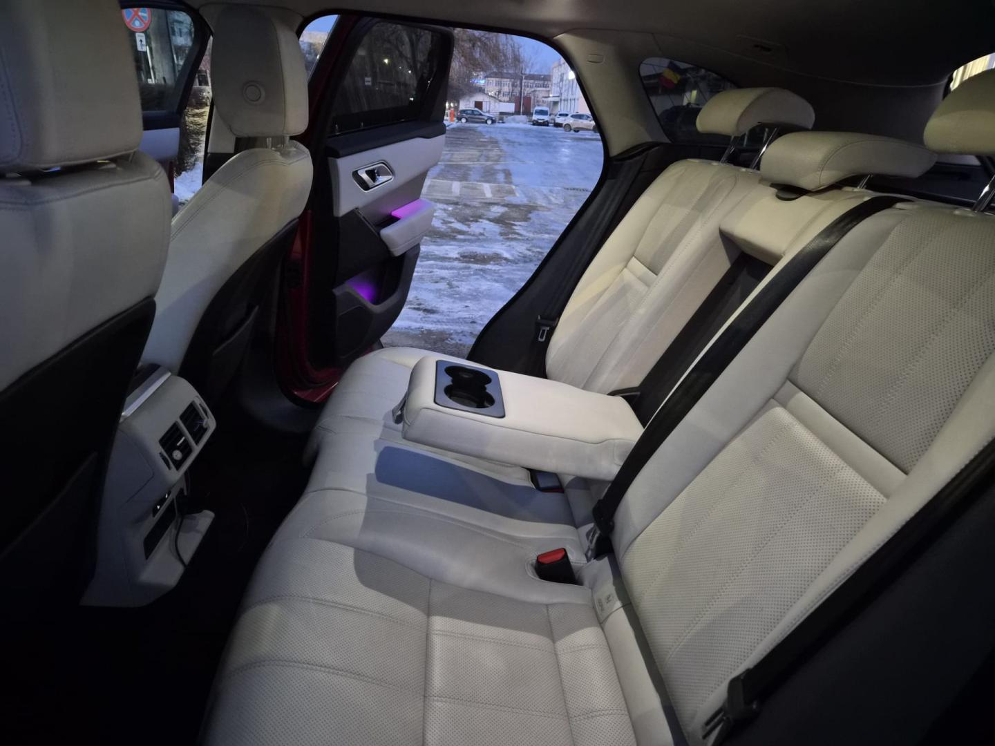 Cumpara/ Vinde online Land Rover Range Rover Velar 2019 SH, la cel mai bun pret pentru tine!