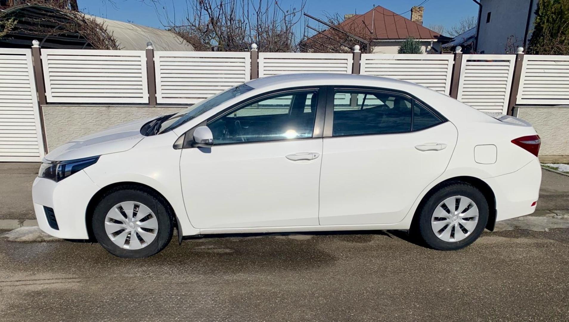 Cumpara/ Vinde online Toyota Corolla 2015 SH, la cel mai bun pret pentru tine!