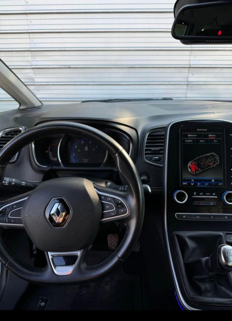 Cumpara/ Vinde online Renault  Grand Scenic 2018 SH, la cel mai bun pret pentru tine!