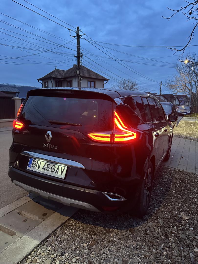 Cumpara/ Vinde online Renault  Espace 2015 SH, la cel mai bun pret pentru tine!