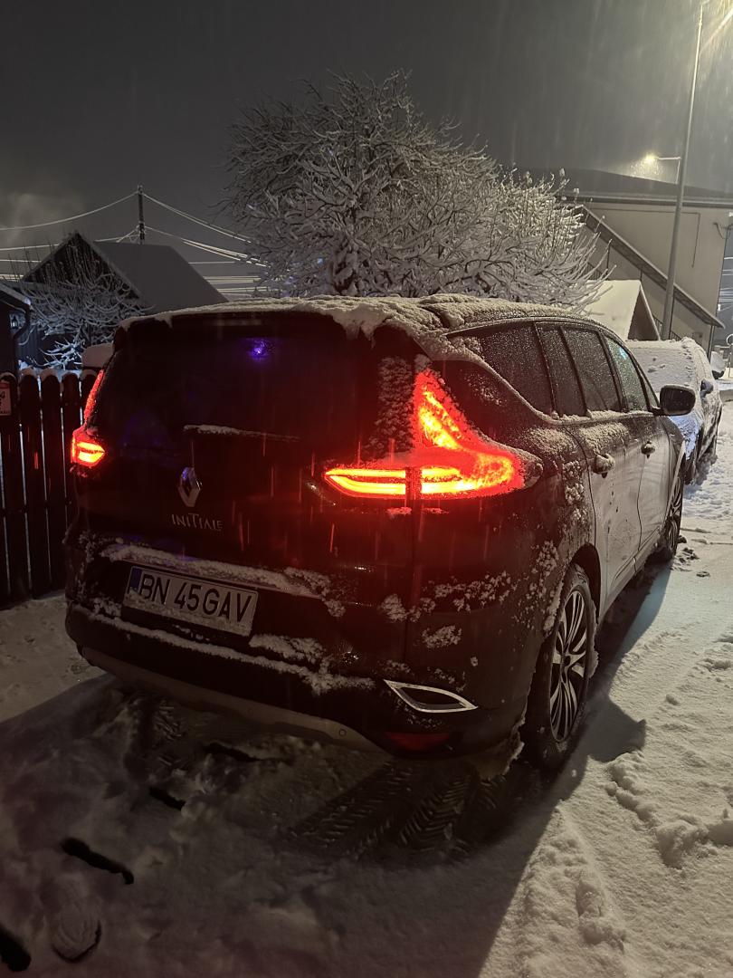 Cumpara/ Vinde online Renault  Espace 2015 SH, la cel mai bun pret pentru tine!