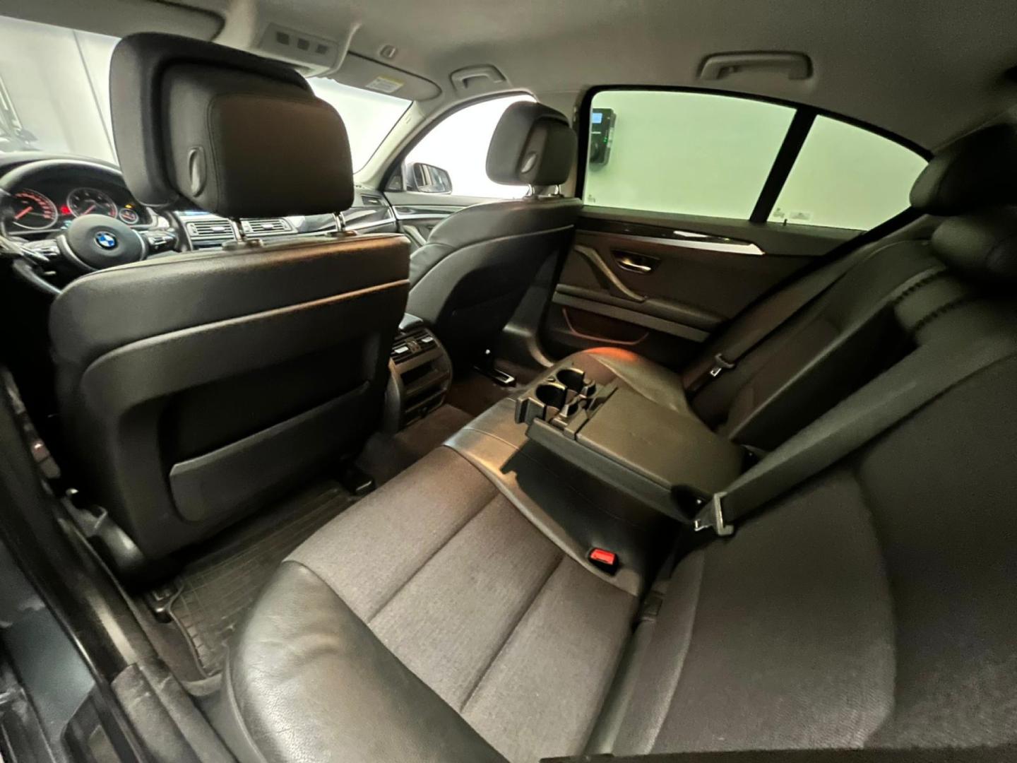 Cumpara/ Vinde online BMW 520 2012 SH, la cel mai bun pret pentru tine!