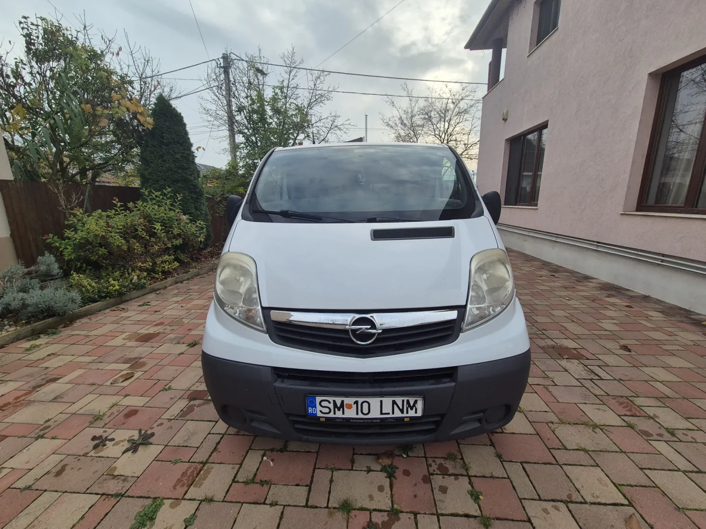 Cumpara/ Vinde online Opel Vivaro 2011 SH, la cel mai bun pret pentru tine!