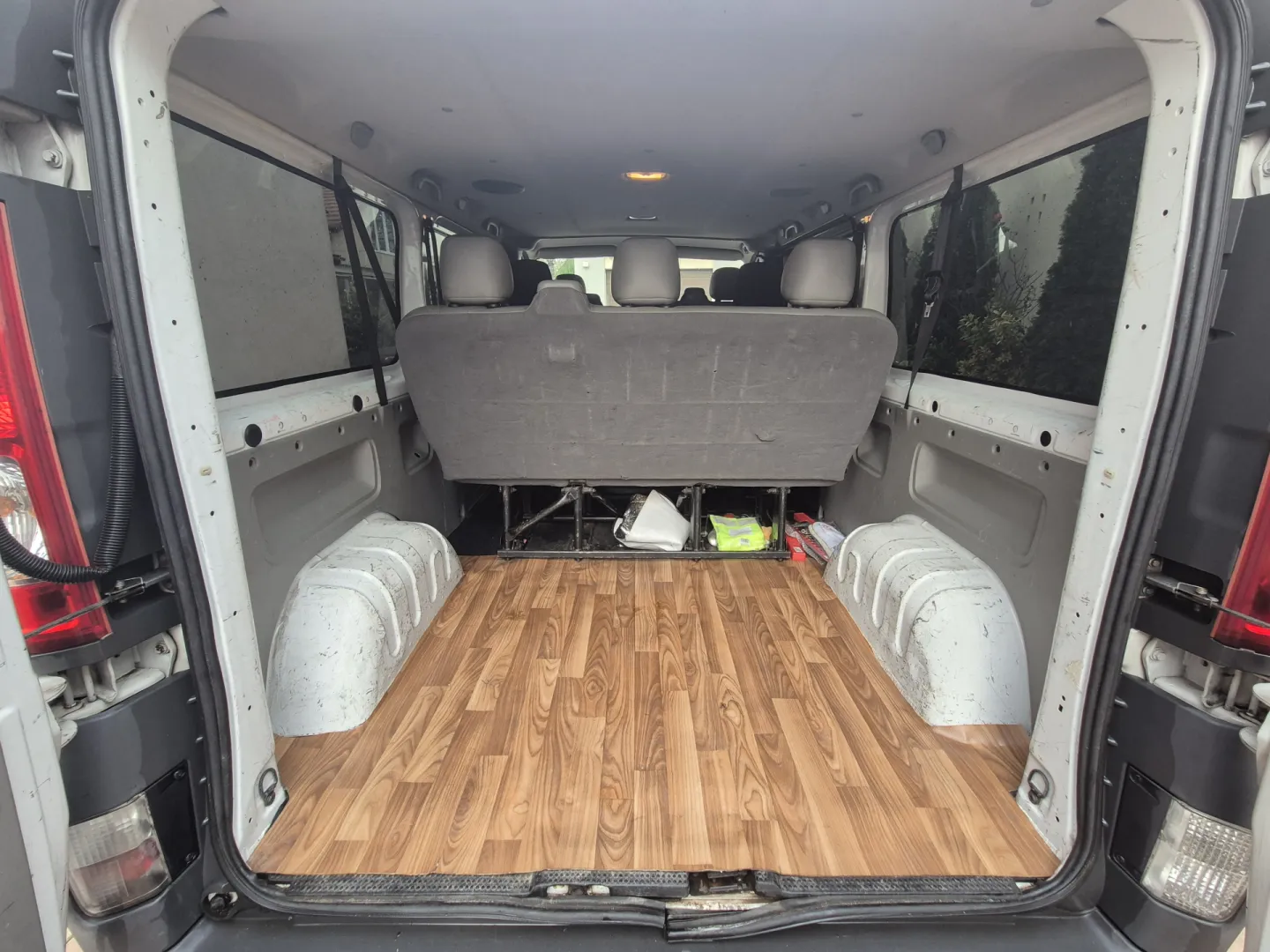 Cumpara/ Vinde online Opel Vivaro 2011 SH, la cel mai bun pret pentru tine!