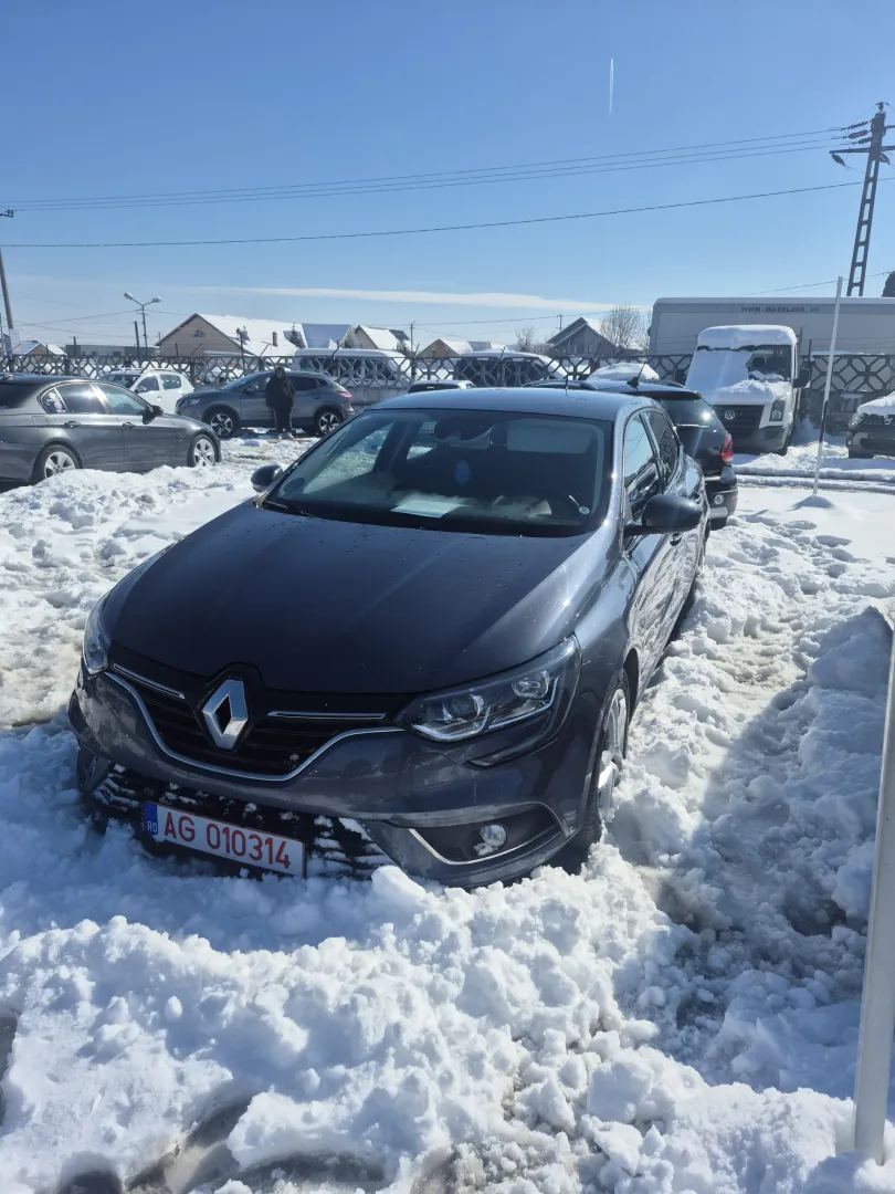 Cumpara/ Vinde online Renault  Megane 2016 SH, la cel mai bun pret pentru tine!