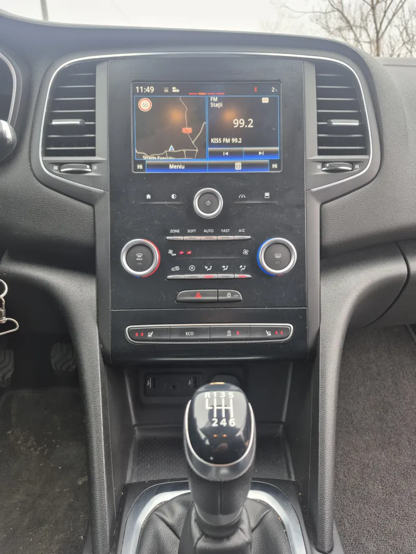 Cumpara/ Vinde online Renault  Megane 2016 SH, la cel mai bun pret pentru tine!