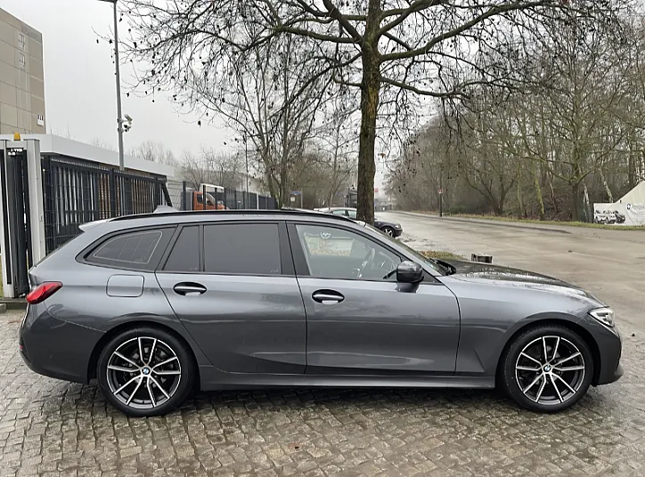 Cumpără / Vinde BMW 320 2020 SH, la cel mai bun pret pentru tine!