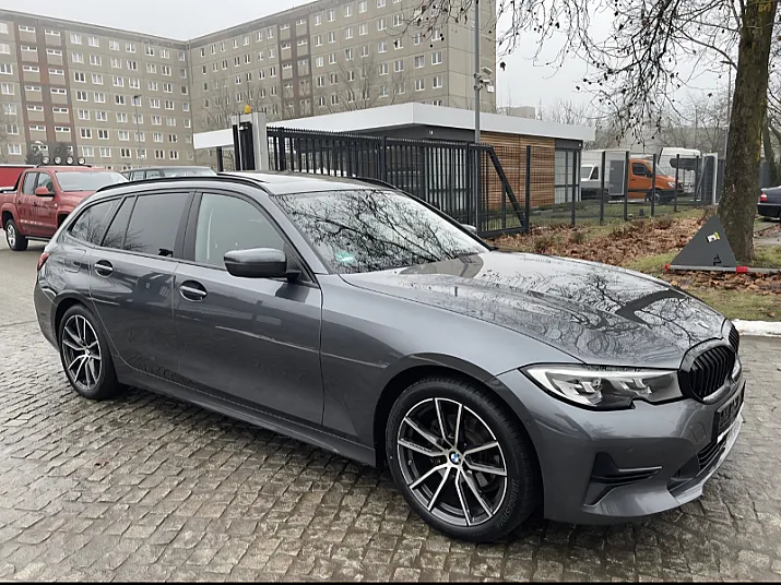 Cumpără / Vinde BMW 320 2020 SH, la cel mai bun pret pentru tine!