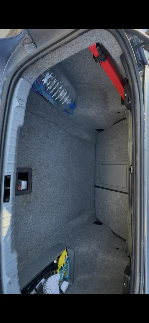 Cumpara/ Vinde online BMW 318 2007 SH, la cel mai bun pret pentru tine!