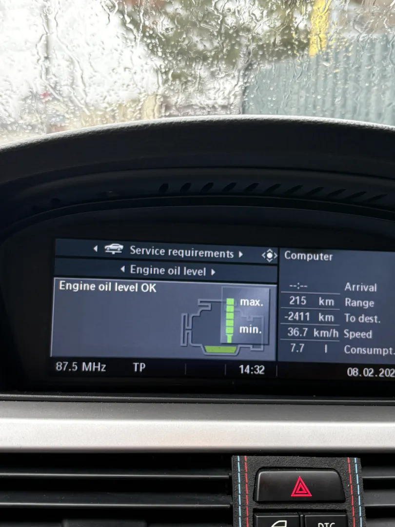 Cumpara/ Vinde online BMW 318 2007 SH, la cel mai bun pret pentru tine!