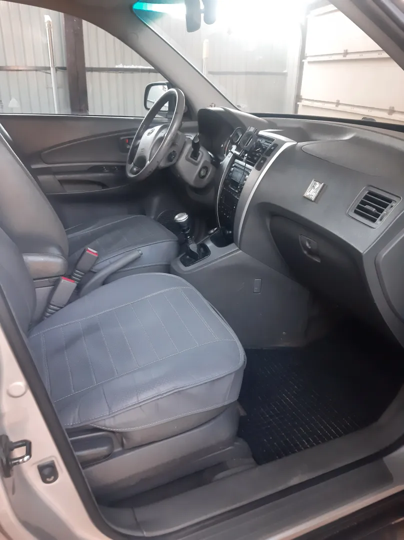Cumpara/ Vinde online Hyundai Tucson 2007 SH, la cel mai bun pret pentru tine!
